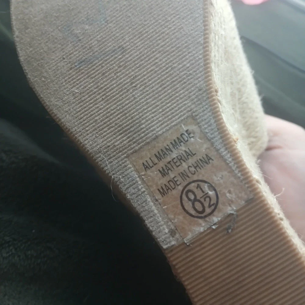 Soda platform wedge